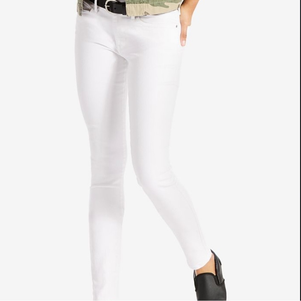 Levi’s 711 skinny jeans size 32 NWT